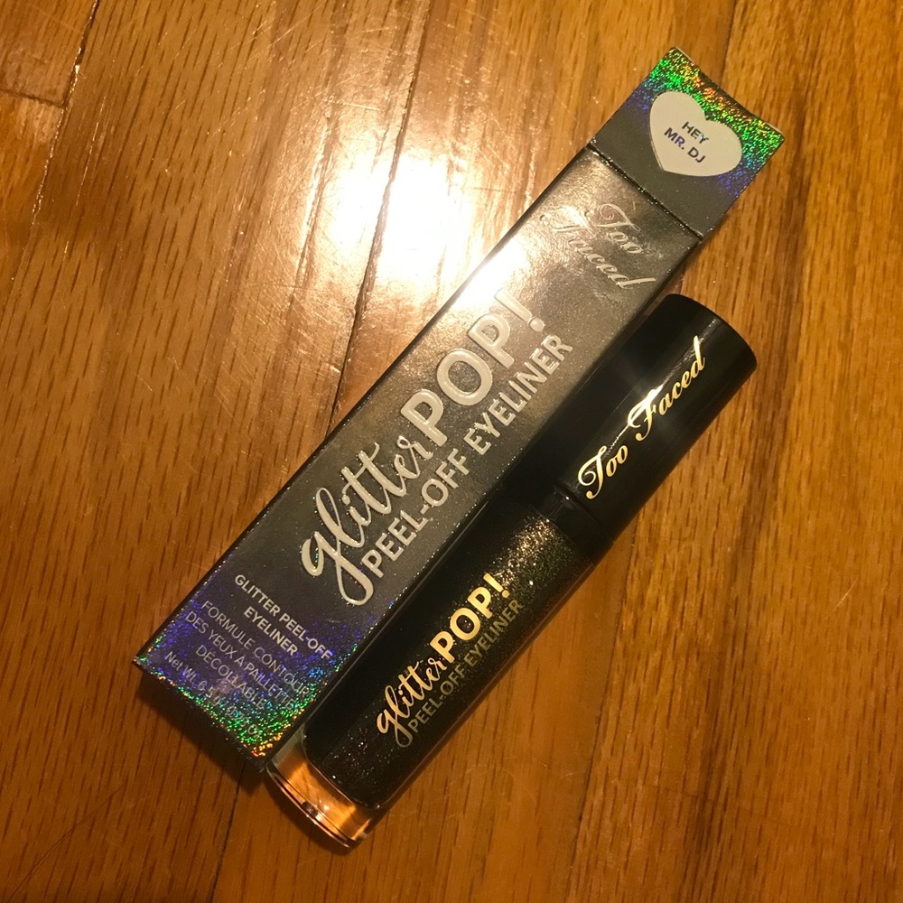 💞 Too Faced Glitter Eyeliner / Sold on Ⓜ️ercari